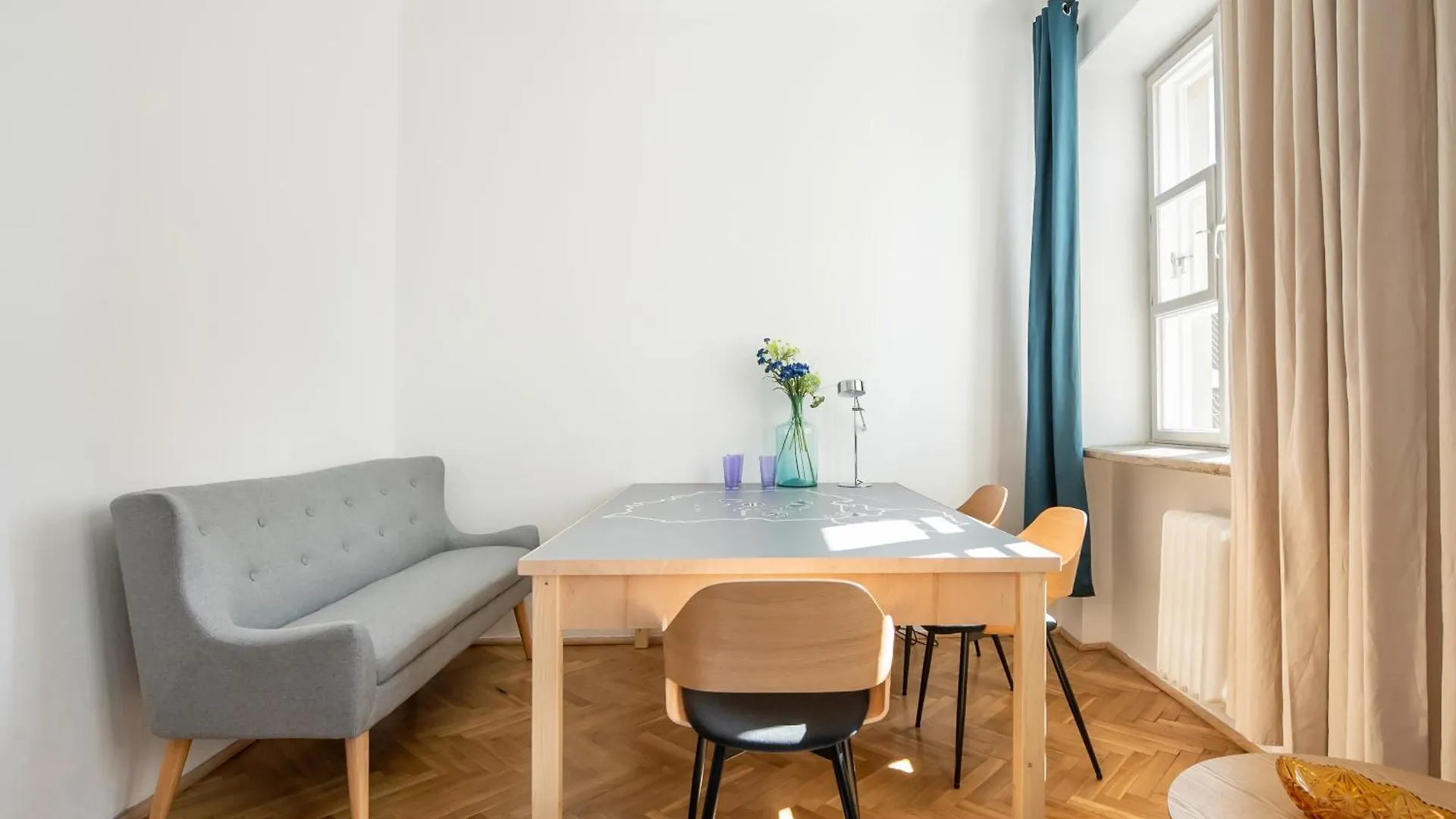 New Town Market Place Apartment 华沙