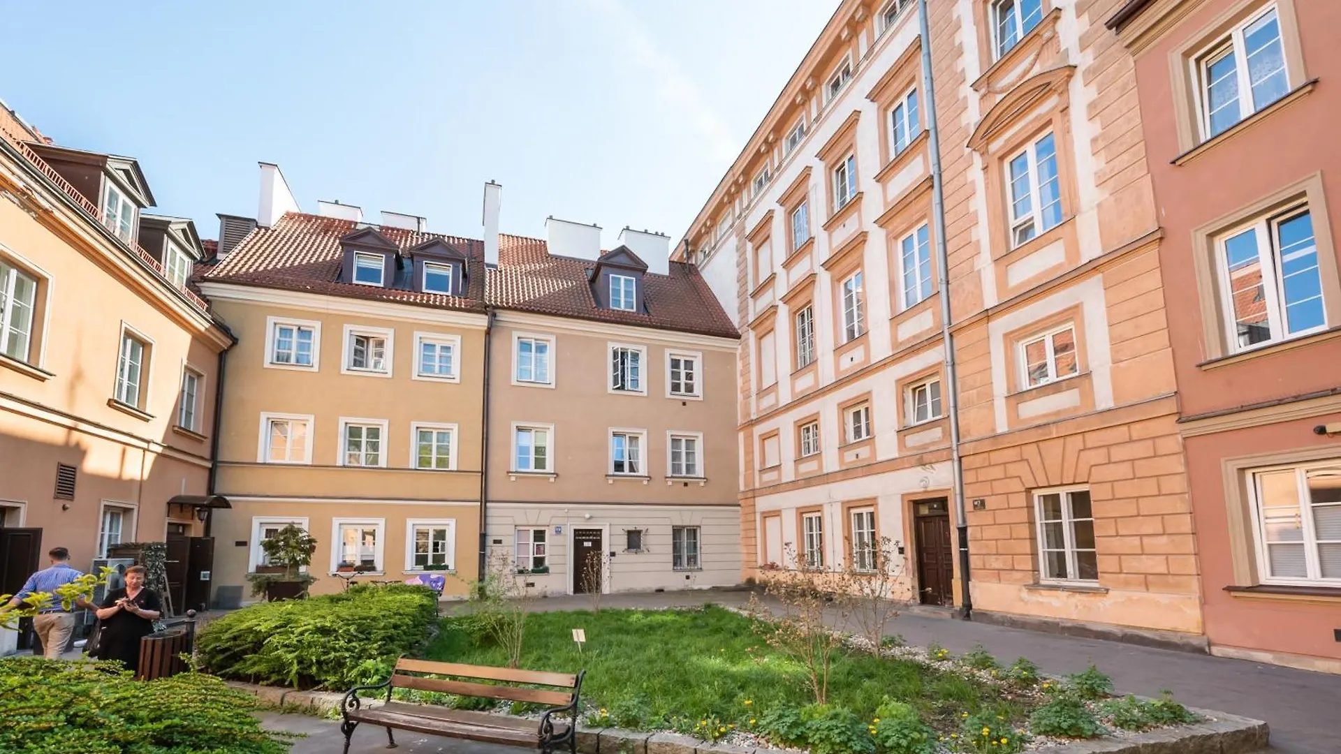 New Town Market Place Apartment 华沙